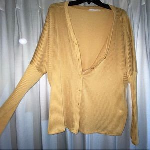 Long sleeve top / cardigan